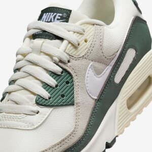 Tênis Nike Air Max 90 Feminino
